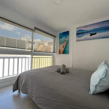 Sunny Cozy & Pretty Penthouse In Sc Apartment